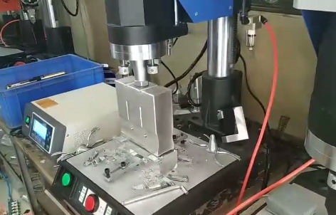 超声波焊接机操作要注意参数调节